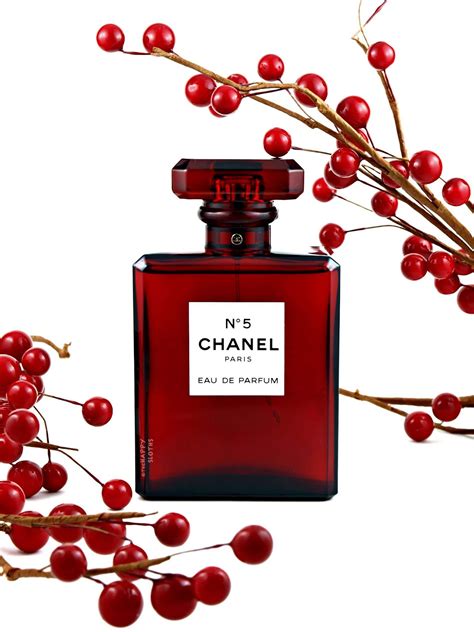 Limited Edition Chanel N°5 for Holiday 2018 in Red Bottle